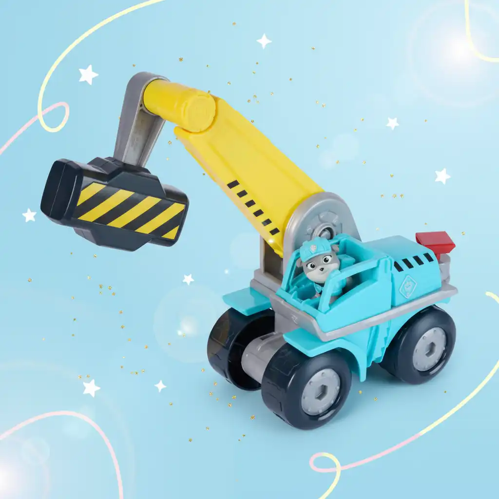 Desarrolla la imaginación infantil a través del juego creativo en el sitio de construcción.