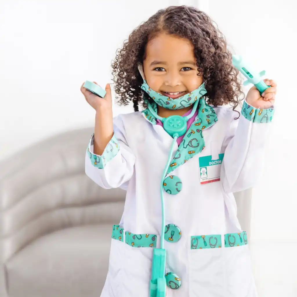 El aprendizaje lúdico de los instrumentos médicos elimina el miedo de los niños a las revisiones.