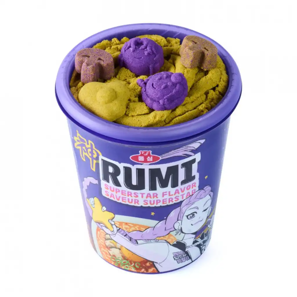 Disfruta de la cocina creativa y el rallado de fideos con Rumi.